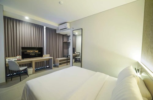 Jakarta Hotel | Front One Boutique Hotel Taman Anggrek