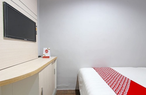 West Semarang Hotel | OYO 91531 Dreamstay 2 NearLawang Sewu