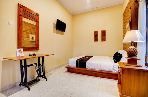 Bantul Hotel | SUPER OYO Collection O 90265 Cempoko Mulyo Homestay Syariah