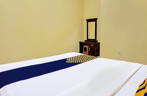 Sendang Hotel | OYO Life 91988 Azka Homestay Klayar