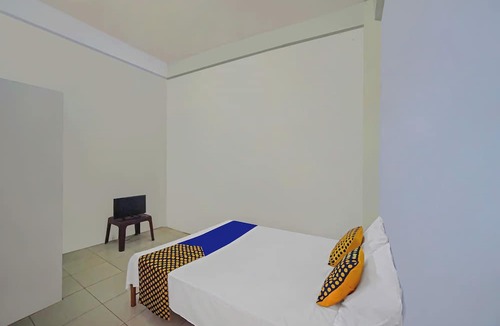 Kisaran Timur Hotel | Hotel O Mandiri Inn