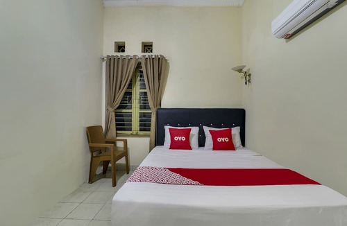 Trawas House | Hotel O Villa Inn App Trawas Bintaro Syariah