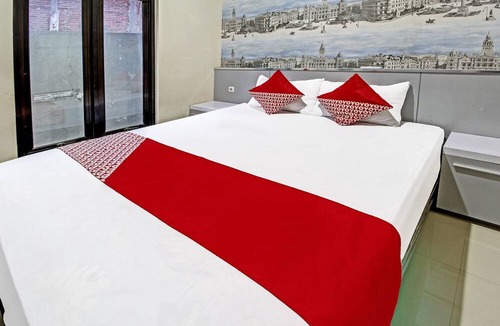 Tulungagung Hotel | Hotel O Family Guest House Syariah