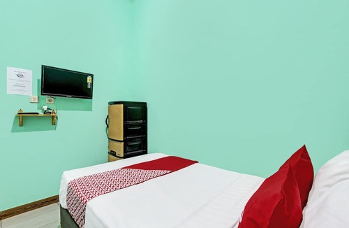 Sedayu Hotel | OYO 92521 Guest House Inayah Syariah
