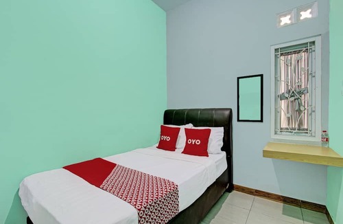 Sedayu Hotel | OYO 92521 Guest House Inayah Syariah