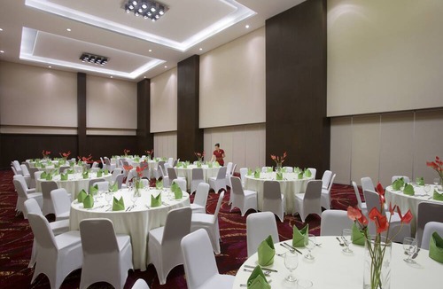 Palu Hotel | Hotel Santika Palu