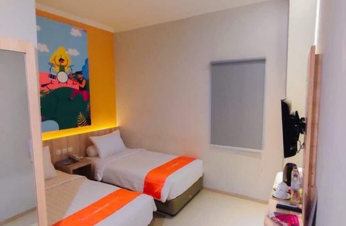 Waena Hotel | Front One Budget Waena Abepura