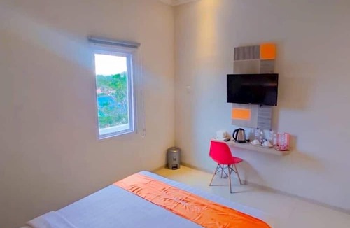 Waena Hotel | Front One Budget Waena Abepura