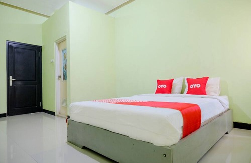 Tulungagung Hotel | Oyo 2508 Alba Suites Homestay