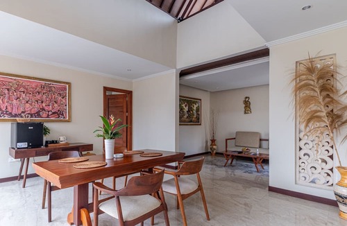 Lovina House | The Grand Villandra Resort