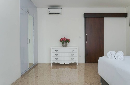 Pancoran Apartment | Luxury Design 1BR L'Avenue Apartment near Pancoran