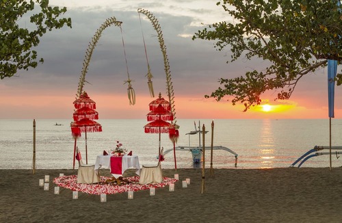Lovina Hotel | Bali Taman Lovina Resort & Spa Suites