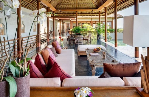 Bukit House | Holiday house Seminyak for 1 - 12 persons with 6 bedrooms - Holiday home