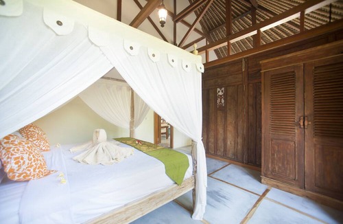 Sidemen Villa | Villa Kropak