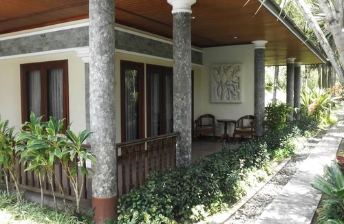 Magelang Hotel | The Oxalis Regency Hotel Magelang