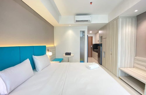 Malabar Apartment | Modern and Spacious Studio Room at Green Kosambi Apartment