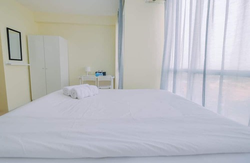 Kayu Putih Apartment | Tifolia Studio Apartment with Double Bed near LRT Station