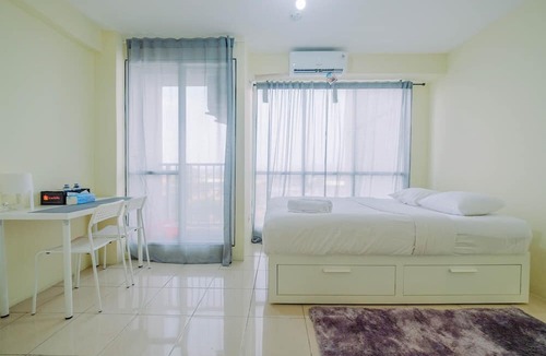 Kayu Putih Apartment | Tifolia Studio Apartment with Double Bed near LRT Station