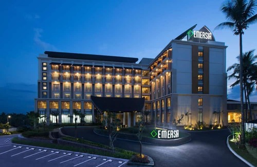 Batusangkar Hotel | Emersia Hotel & Resort Batusangkar