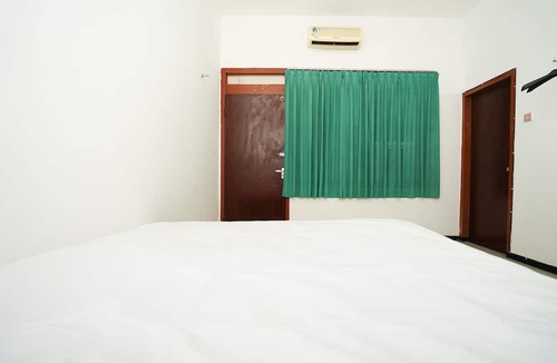 Surabaya Hotel | Merapi Inn Syariah