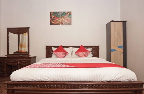 Babul Makmur Hotel | OYO 2410 Intan Hotel