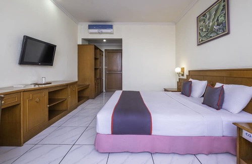 Malabar Hotel | Super OYO Collection O 25 Hotel Baltika