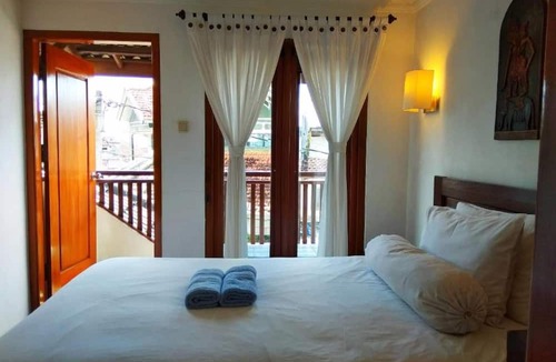 Oro Oro Ombo Hotel | Jos & Hanny Homestay