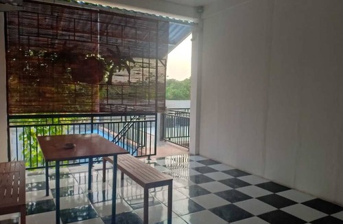 Kediri Hostel | Coconut Hotel - Hostel