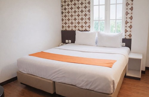 West Semarang Hotel | Front One Boutique Tugu Muda Semarang