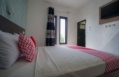 Lubuklinggau Hotel | Hotel O Green Palm Kostel Syariah