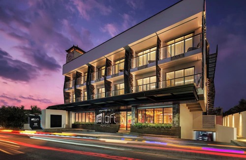 Batubelig Hotel | Aloft by Marriott Bali Seminyak