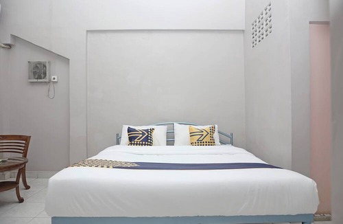Rantauprapat Hotel | OYO 2200 Hotel Gunung Sari