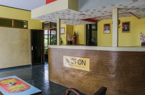 Ciamis Hotel | OYO Life 1708 Hotel Budi Famili 1 Syariah