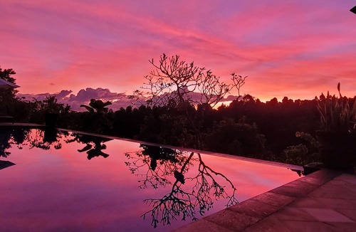 Sukasada Bed & Breakfast | Shanti Natural Panorama View Hotel