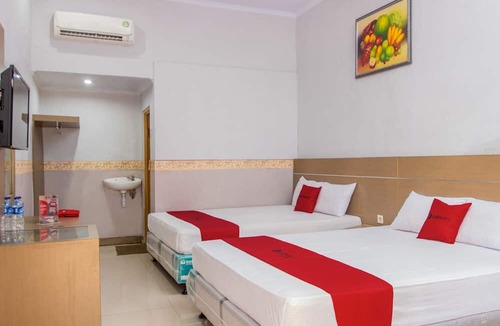 Pangandaran House | RedDoorz near Goa Panggung