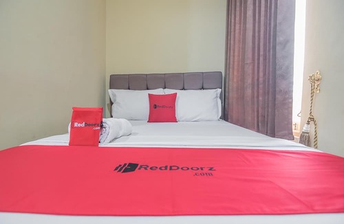 Banjarbaru House | RedDoorz Plus near Syamsudin Noor Airport 3