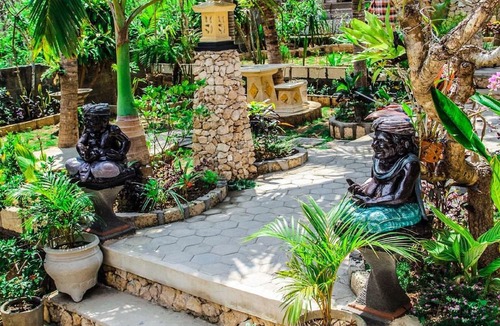Sampalan House | Ratu Cottages