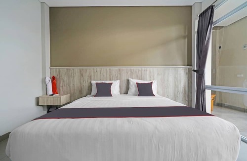 Cianjur Hotel | Capital O 1898 Louise Place