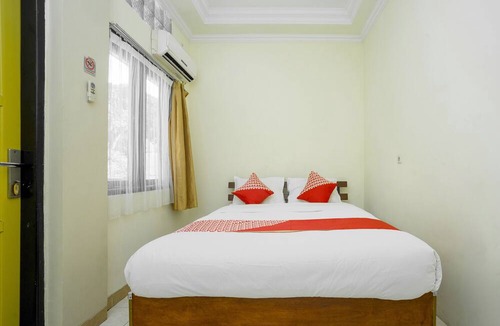 Samarinda Hotel | OYO 2319 Tengkawang Residence