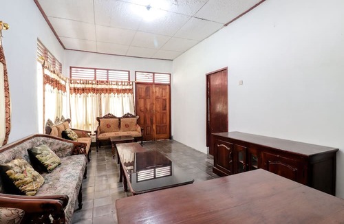 Sleman Hotel | Narendra Homestay