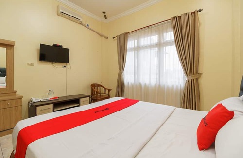 Lubuklinggau Hotel | RedDoorz Plus @ Hotel Sempurna Watervang Lubuk Linggau