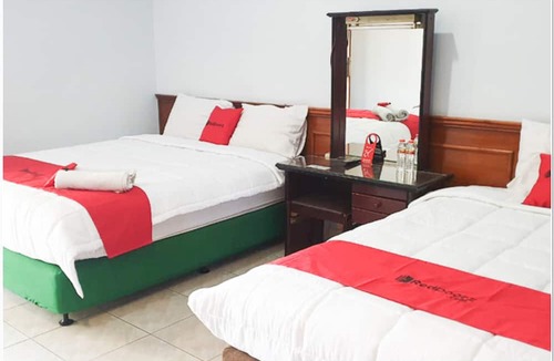 Bojonegoro House | RedDoorz near Bojonegoro Train Station