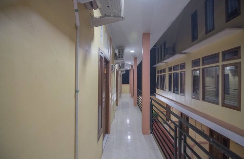 Singkawang House | RedDoorz near RSUD Dr. Abdul Aziz