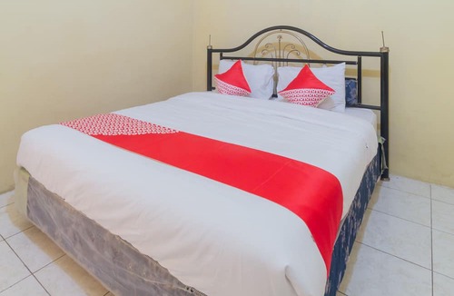 Ambon Hotel | OYO 2269 Hotel Astika