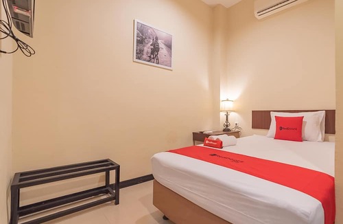 Pontianak House | RedDoorz @ H. Agus Salim Street