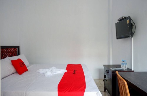 Tegal House | RedDoorz Syariah near Alun Alun Balai Kota Tegal