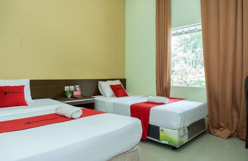Madiun House | RedDoorz near Alun Alun Madiun