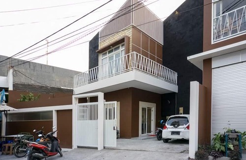 Malang House | De Cengger Guest House