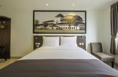 Astana Anyar Hotel | Collection O Hotel Pasar Baru Heritage