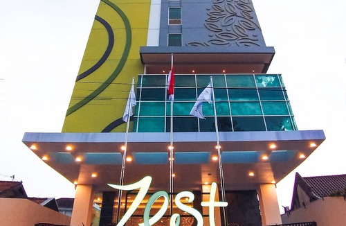 Banjarsari Hotel | Zest Parang Raja Solo by Swiss-Belhotel International